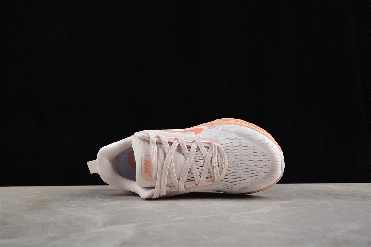 Nike Vomero 18 "Light Soft Pink" фото № 3