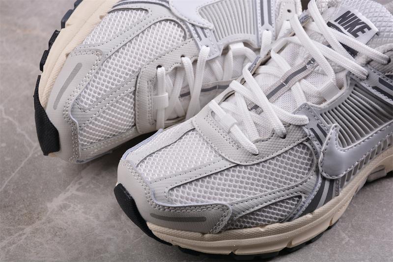 Nike Air Zoom Vomero 5 "Platinum Tint" фото № 8