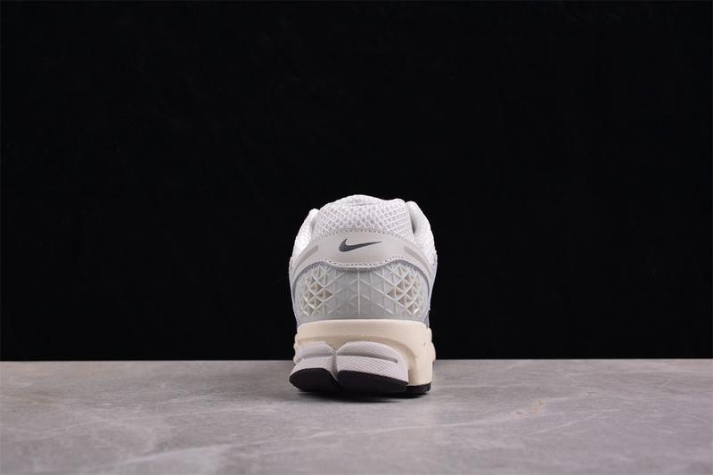 Nike Air Zoom Vomero 5 "Platinum Tint" фото № 5