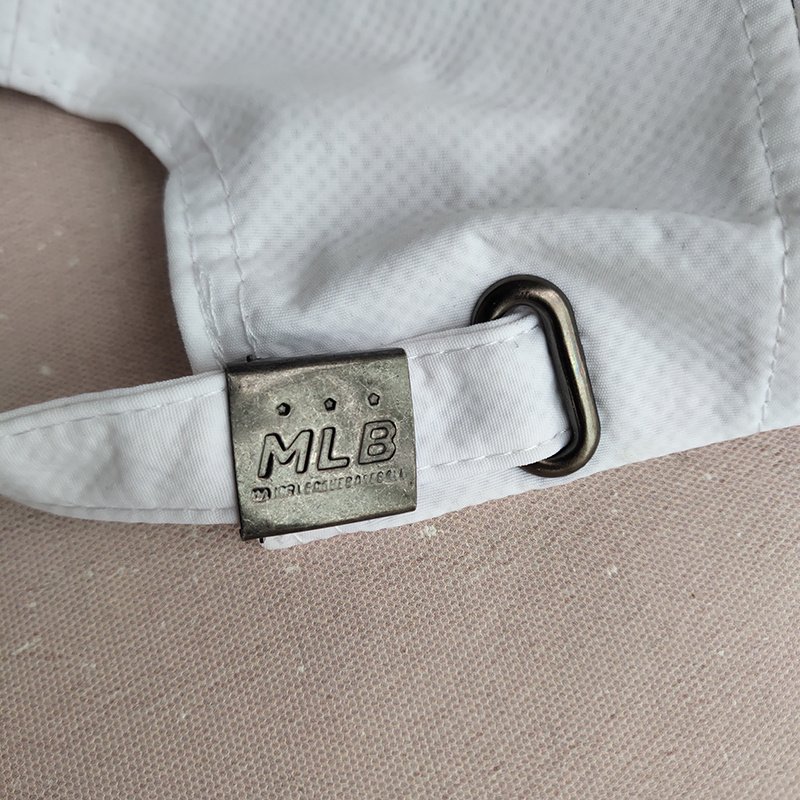 Кепка MLB With A Letter Logo "White" фото № 4