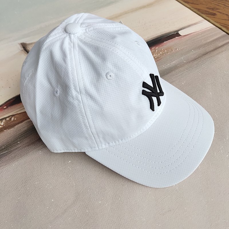 Кепка MLB With A Letter Logo "White" фото № 5