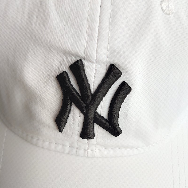 Кепка MLB With A Letter Logo "White" фото № 8