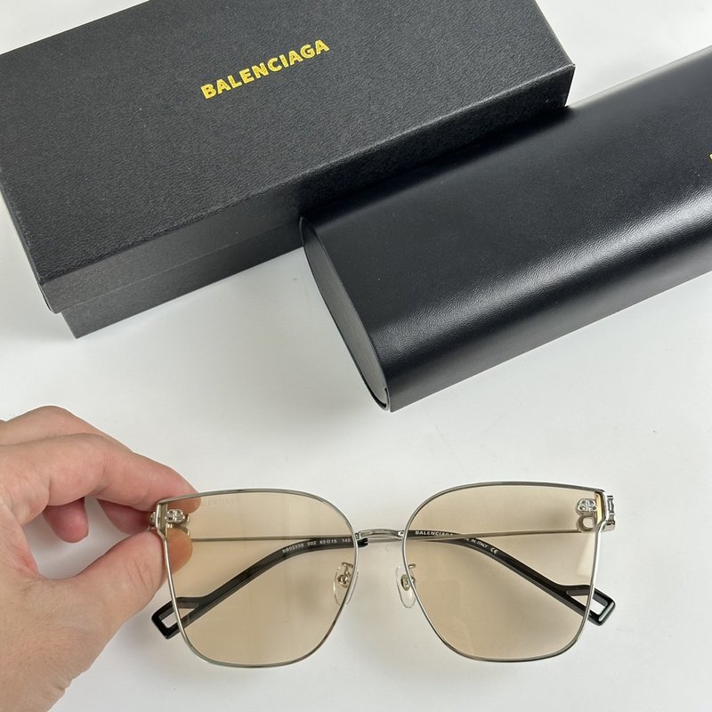 Солнцезащитные очки Balenciaga Thin Temples With Logo "Beige" фото № 2