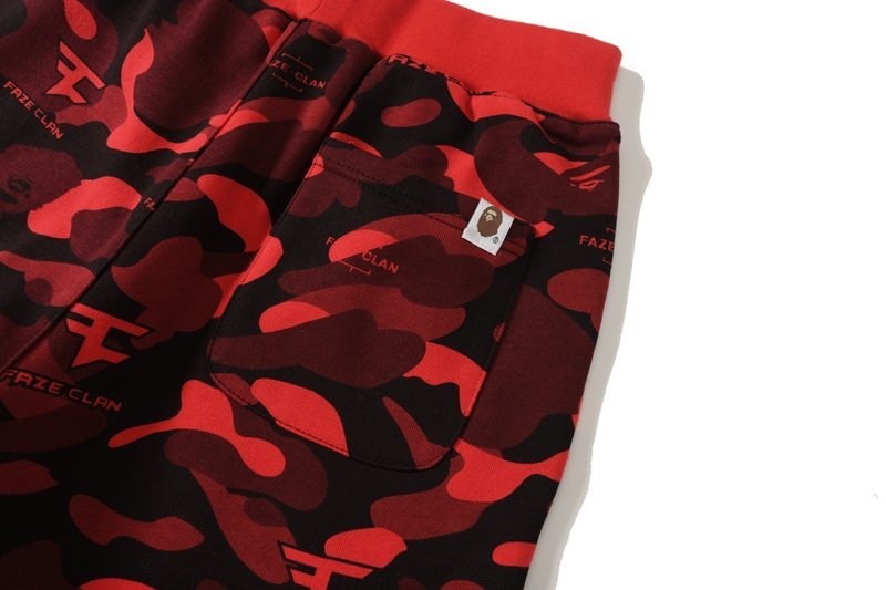 Штаны A Bathing Ape Camouflage "Red" фото № 4