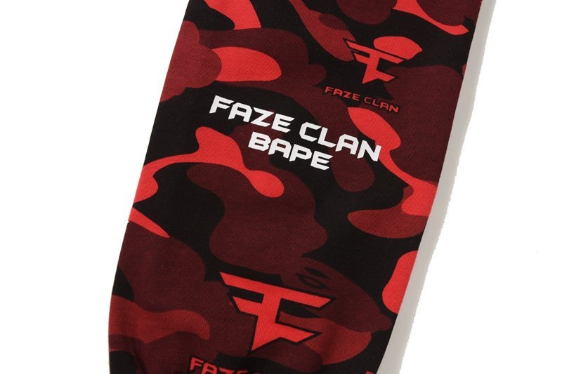 Штаны A Bathing Ape Camouflage "Red" фото № 3