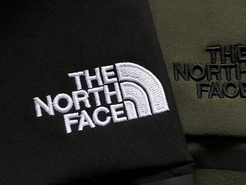 Спортивные штаны The North Face Stripe And Logo On Knees "Black" фото № 7