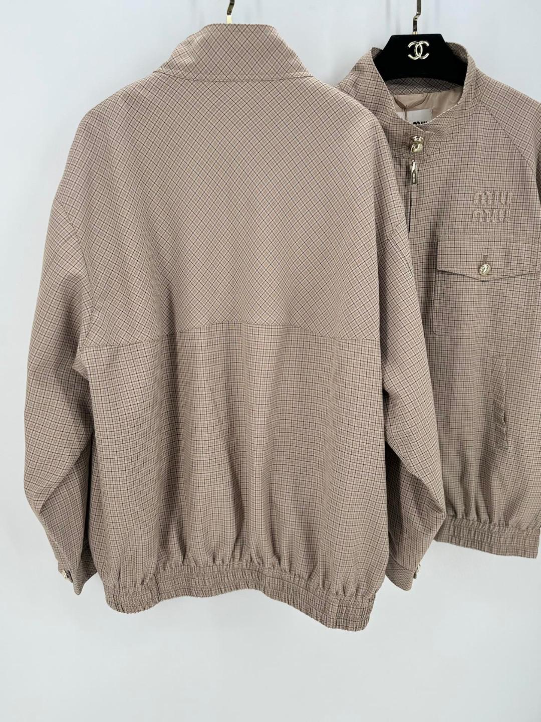 Бомбер Miu Miu Frontside Brown Logo Two Frontside Pockets "Brown" фото № 5