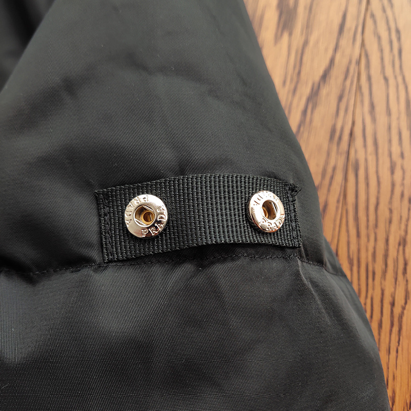 Бомбер Prada A Small Purse With Rivets "Black" фото № 8