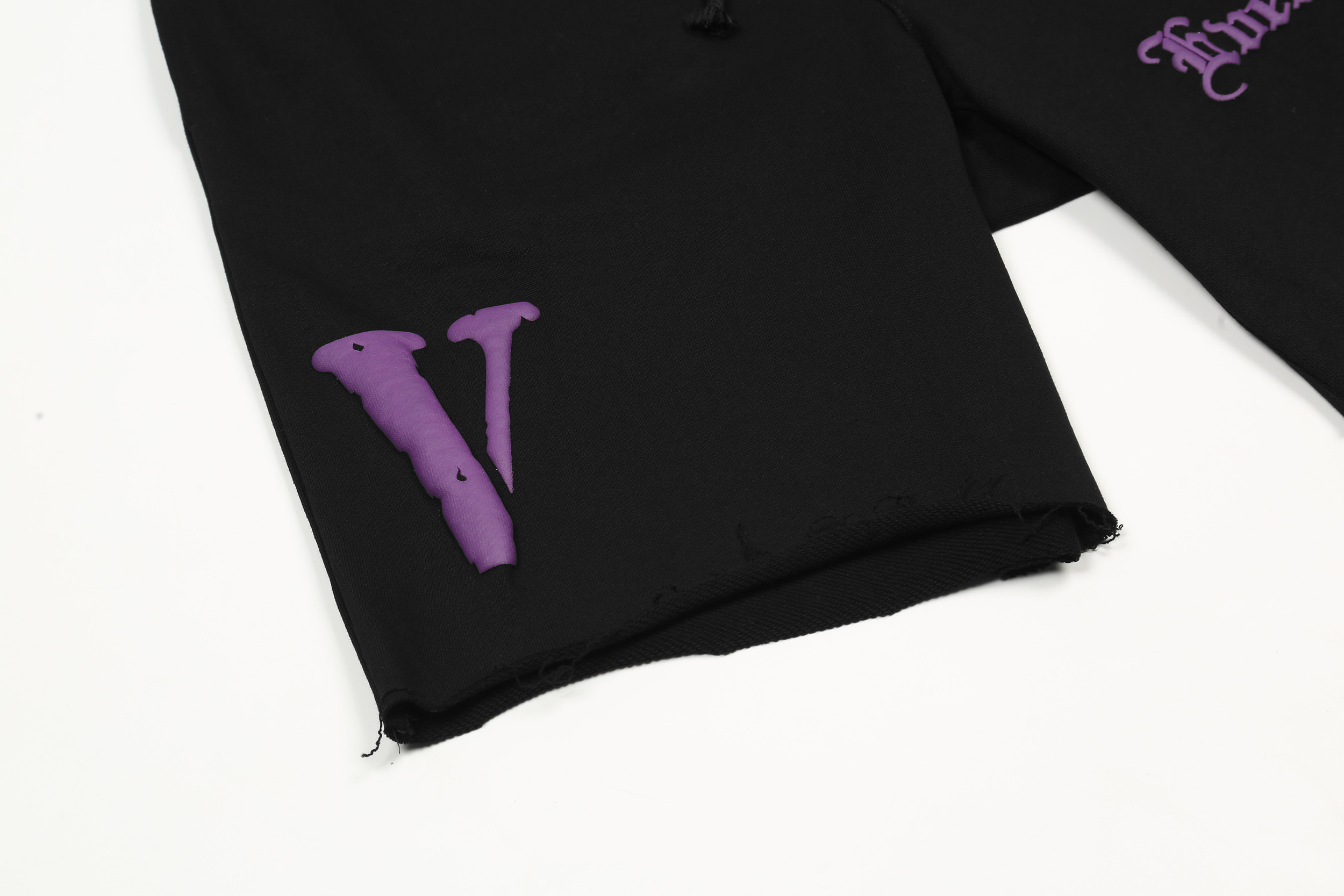 Шорты Vlone Every Living Creature Dies Alone "Violet" фото № 4