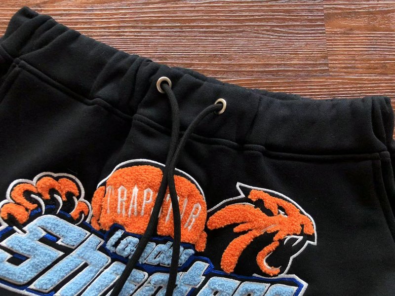 Штаны Trapstar Logo And Colorful Embroidered Panther Outlined By Line "Black" фото № 6