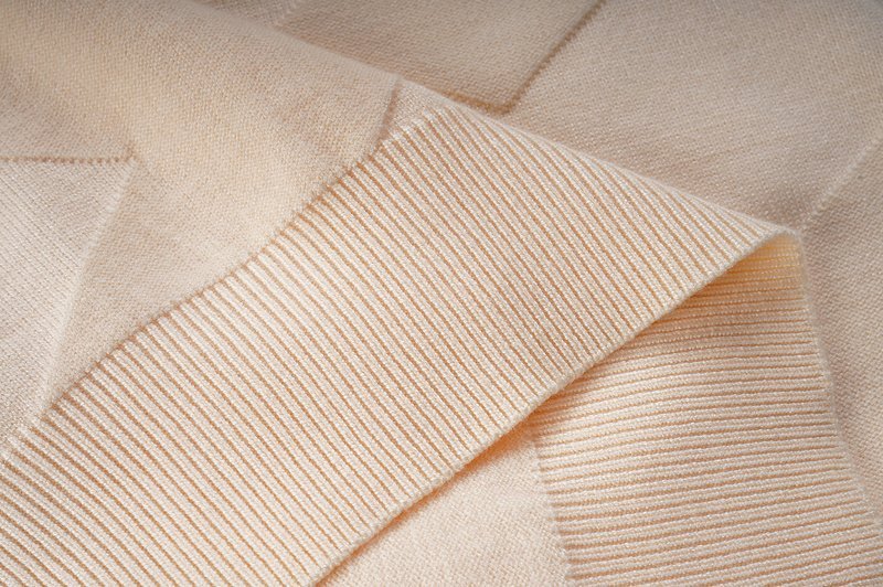 Свитшот Fendi With An Invisible Logo "Cream" фото № 4