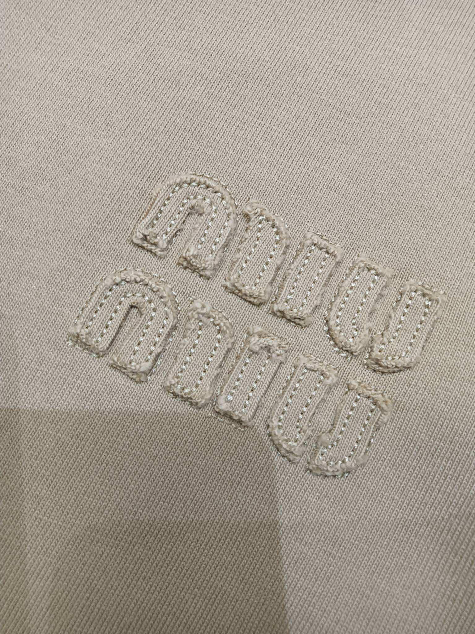 Свитшот Miu Miu Frontside Light Brown Logotype Miu Miu "Beige" фото № 5