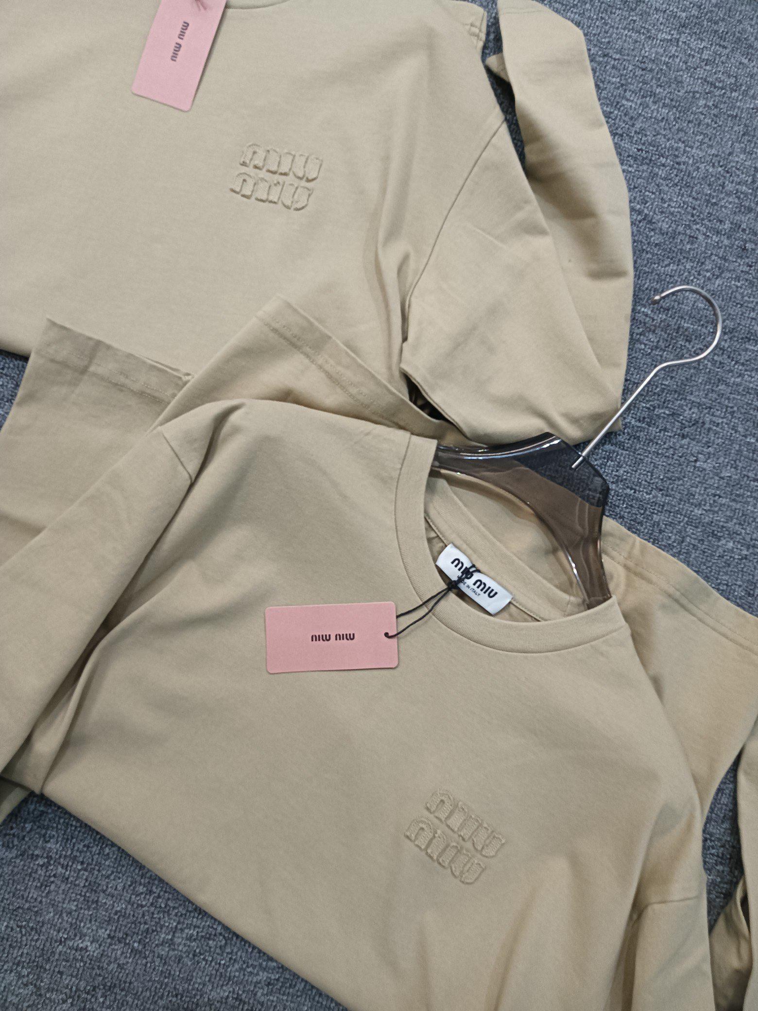 Свитшот Miu Miu Frontside Light Brown Logotype Miu Miu "Beige" фото № 4