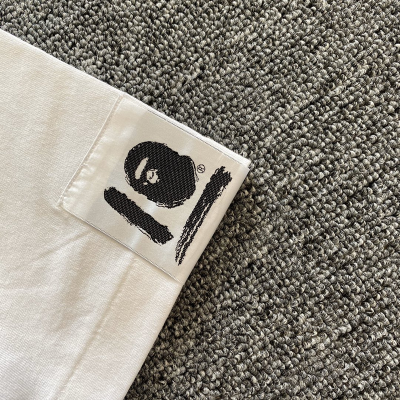 Футболка A Bathing Ape Monkeys Head "White" фото № 6