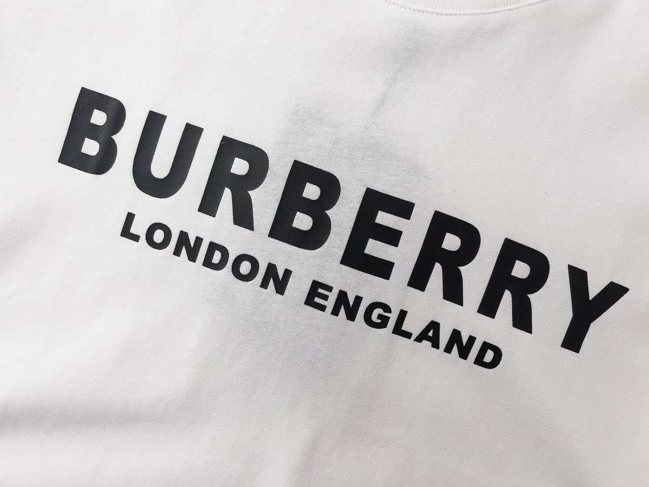 Футболка Burberry Frontside Logo Burberry London England "White" фото № 3
