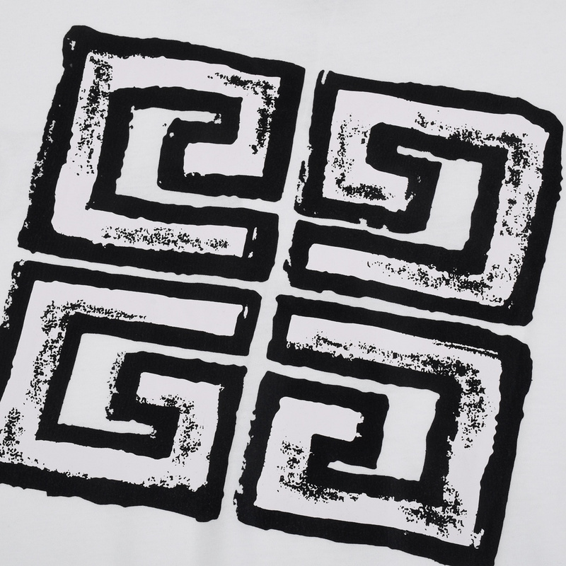 Футболка Givenchy With Decorative Logo "White" фото № 3