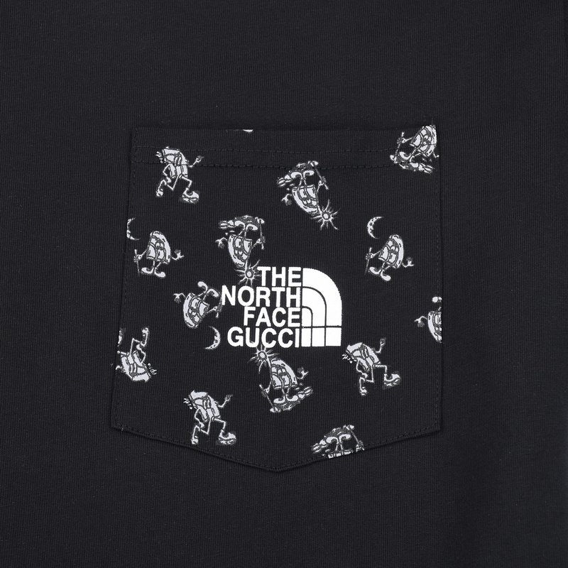 Футболка Gucci X The North Face Pocket With Print "Black" фото № 3