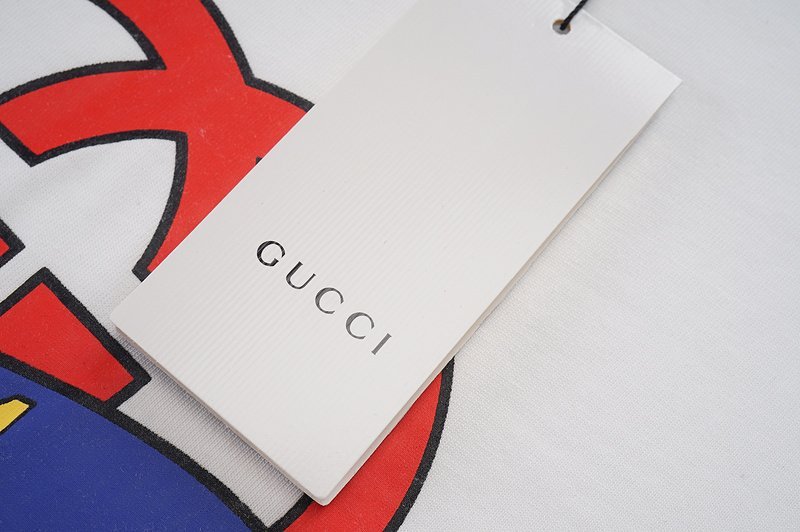 Футболка Gucci With Red Letter Logo "White" фото № 2