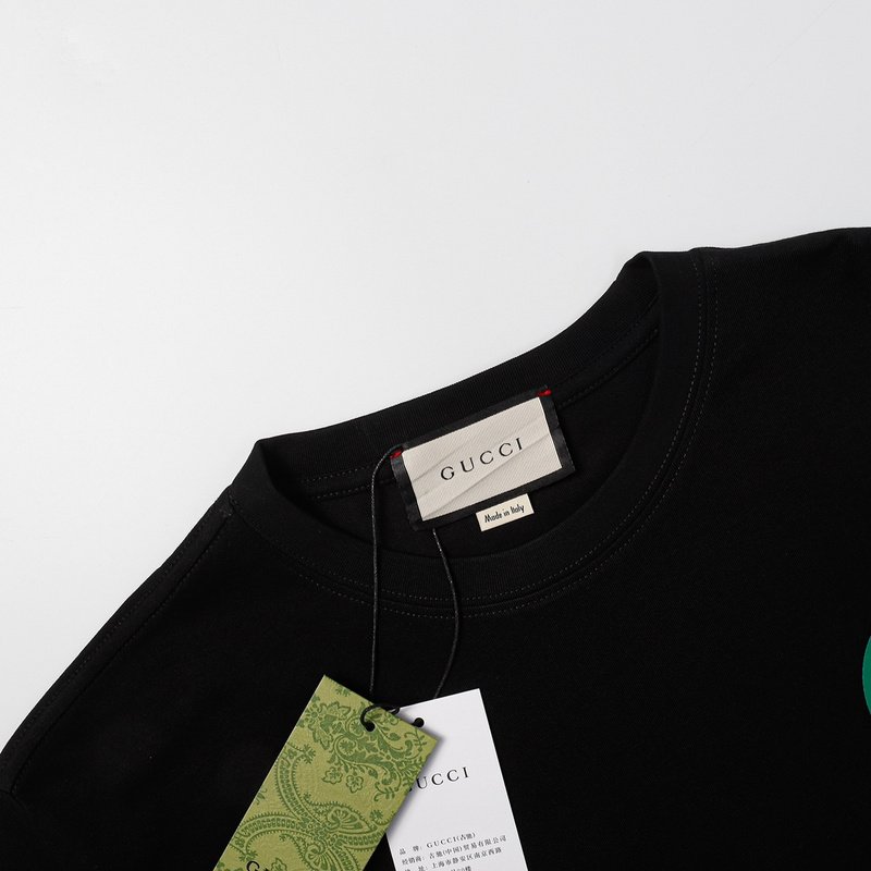 Футболка Gucci With Small Green Logo "Black" фото № 3
