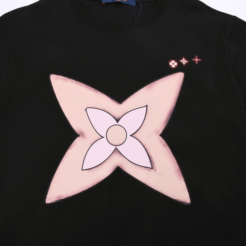 Футболка Louis Vuitton With A Pink Flower "Black" фото № 4