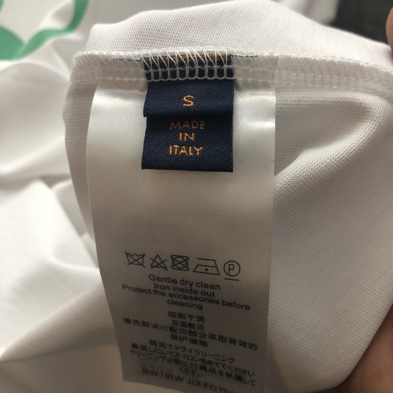 Футболка Louis Vuitton Three Green Emblems "White" фото № 5