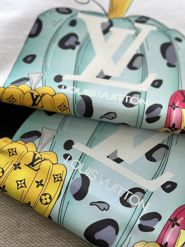 Футболка Louis Vuitton Pumpkin Of Different Shapes And Types "Black" фото № 5