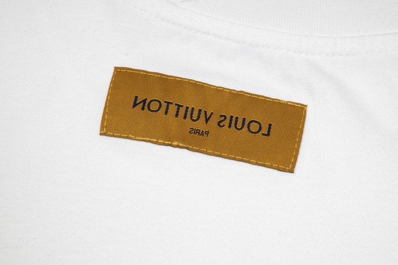 Футболка Louis Vuitton Three Dimensional Brand Logo "White" фото № 4