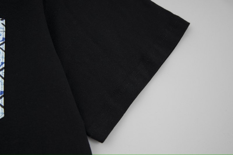 Футболка Louis Vuitton Pocket With Floral Elements "Black" фото № 2