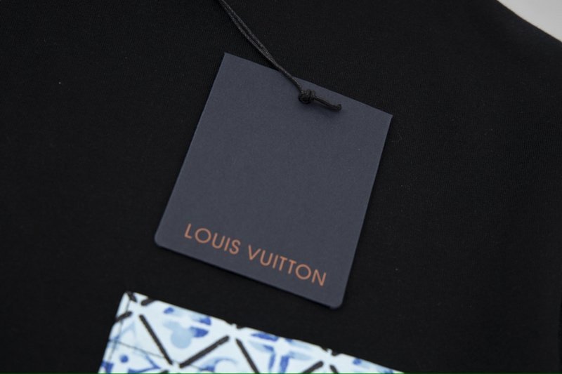 Футболка Louis Vuitton Pocket With Floral Elements "Black" фото № 6