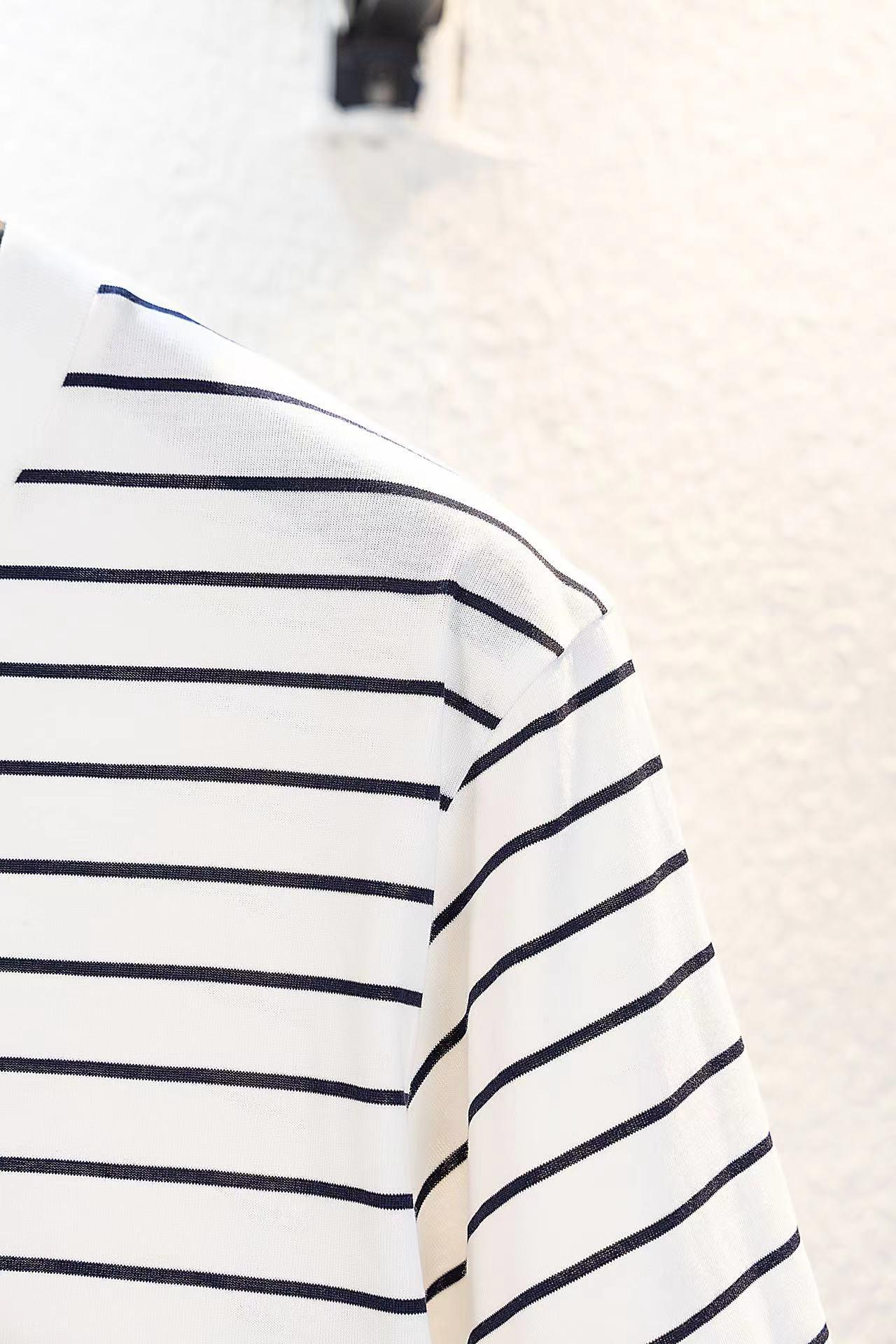 Футболка Miu Miu Frontside White Logo Black Horizontal Lines "White" фото № 5