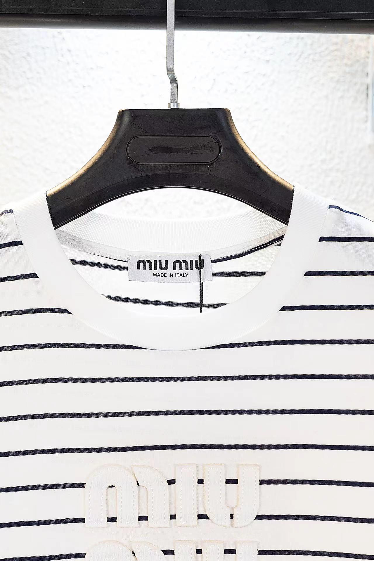 Футболка Miu Miu Frontside White Logo Black Horizontal Lines "White" фото № 3