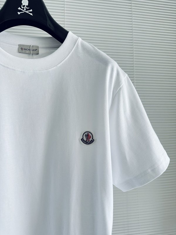 Футболка Moncler With Small Emblem "White" фото № 3