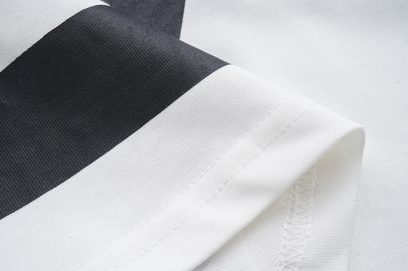 Футболка Moncler Corporate Identity "White" фото № 2