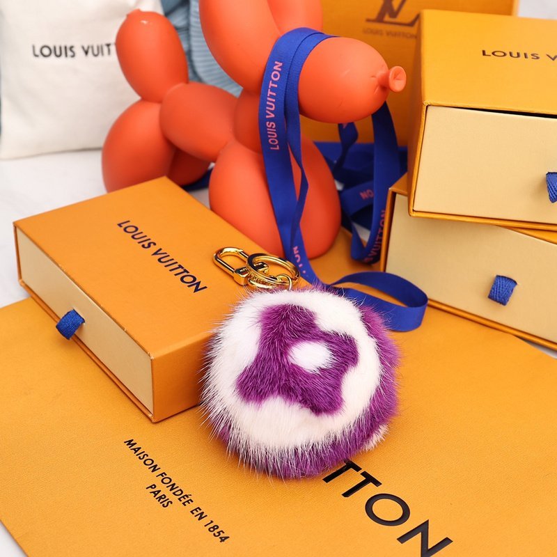 Брелок Louis Vuitton Fur Ball "Purple" фото № 2