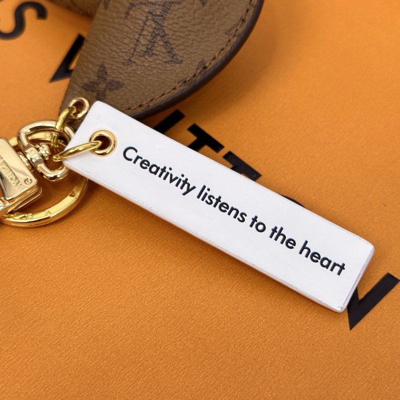 Брелок Louis Vuitton Shaped Like Ears "Brown" фото № 3