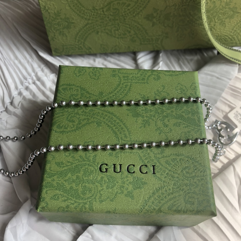 Подвеска Gucci The Carved Heart "Silver" фото № 6