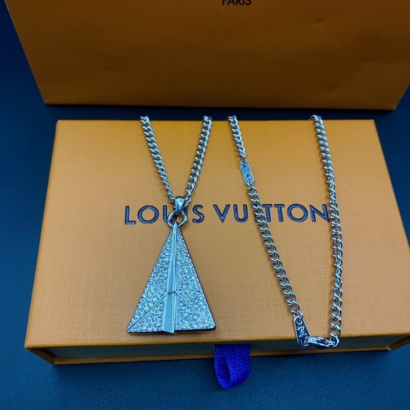 Подвеска Louis Vuitton Decoration With Logo - Triangle "Silver" фото № 6