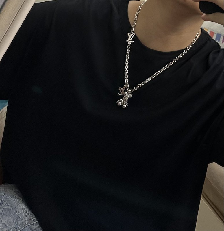 Подвеска Louis Vuitton Figure With Logo - Sitting Bear "Silver" фото № 8