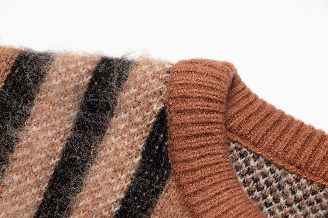 Свитшот Burberry Light Fleece "Brown" фото № 4