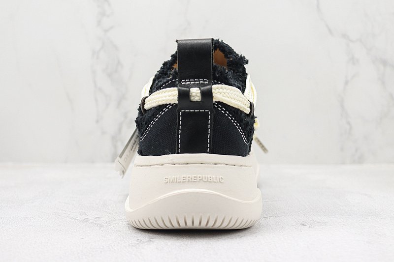 Smilerepublic Canvas Shooter "Black" фото № 9