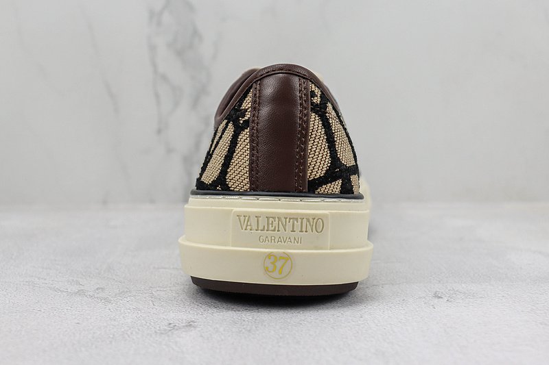 Valentino Garavani Toile Iconographe Totaloop "Beige" фото № 9