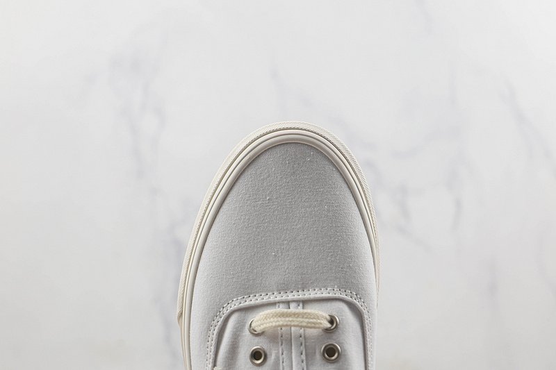 Vans Authentic "Triple White" фото № 4
