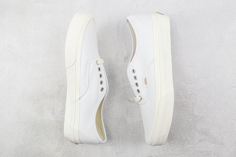 Vans Authentic "Triple White" фото № 6