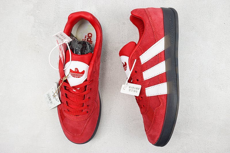 Mark Gonzalez x Adidas Aloha Super "Chair Fight" фото № 6