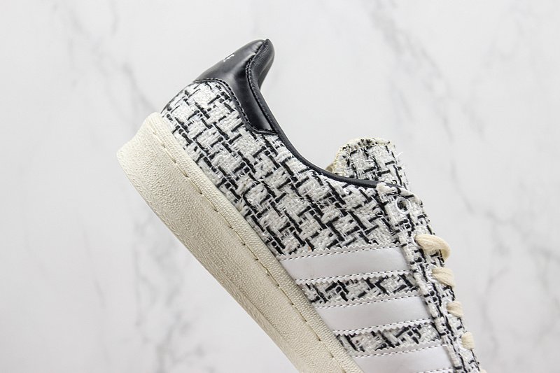 Invincible x Dayz x Adidas Campus 80s "White Tweed" фото № 3