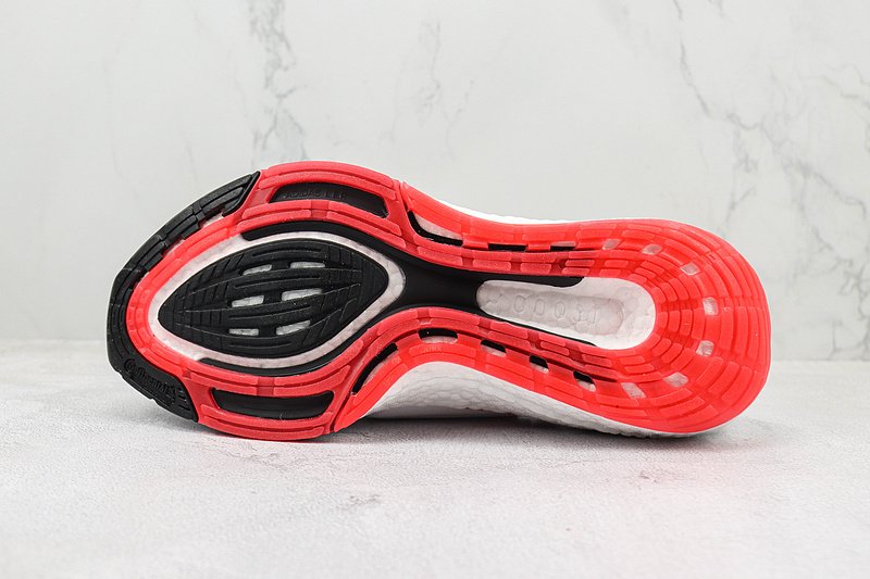 Adidas UltraBoost 22 "White Vivid Red" фото № 8