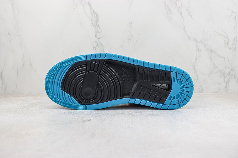 Air Jordan 1 Zoom Air CMFT 2 "Bleached Aqua" фото № 8