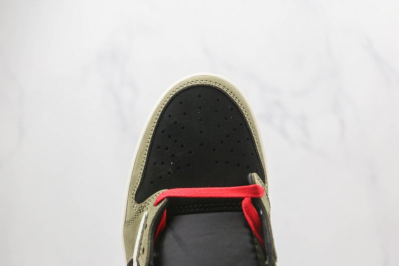 Travis Scott x Air Jordan 1 Low "Mocha" фото № 3