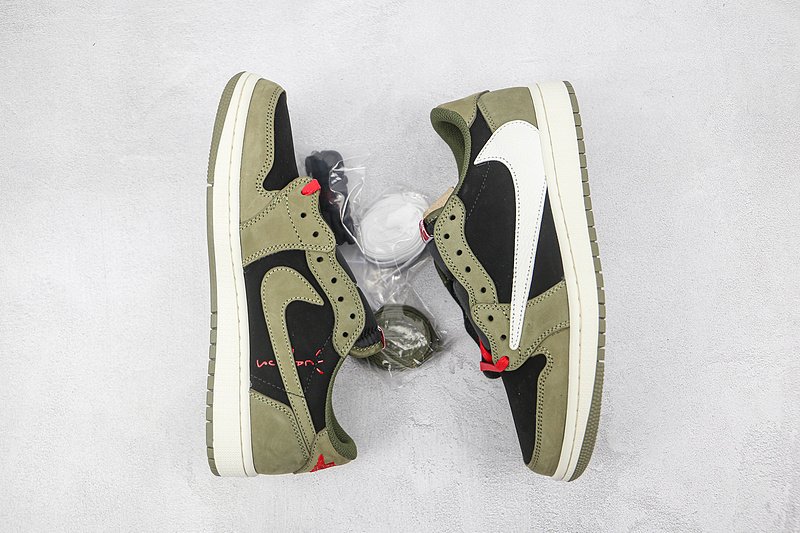 Travis Scott x Air Jordan 1 Low "Mocha" фото № 6