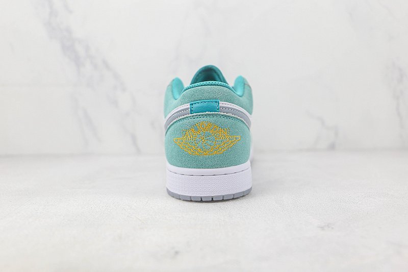 Air Jordan 1 Low SE "New Emerald/White/Light Steel Grey" фото № 8